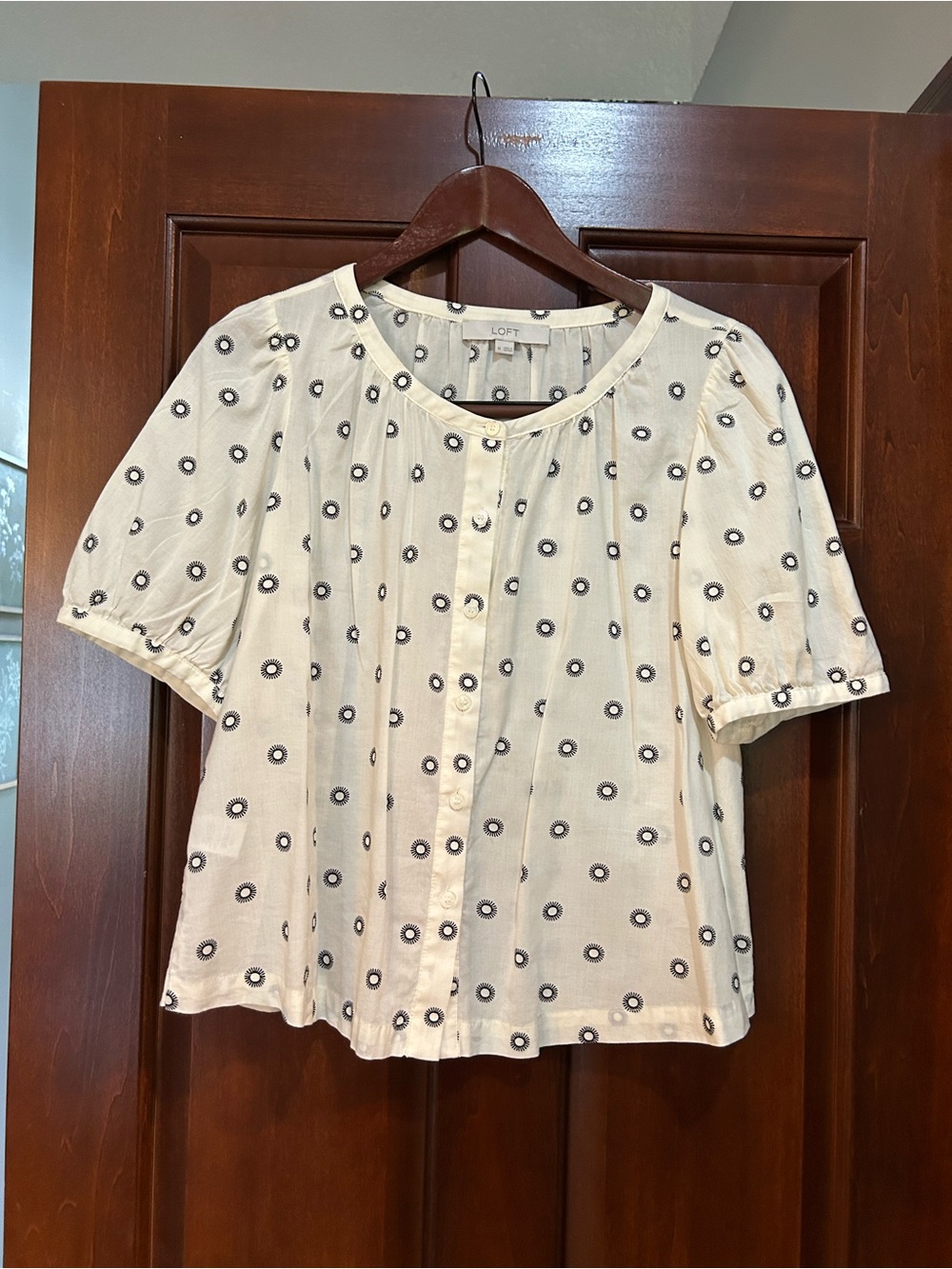 LOFT Ivory Cotton Rayon Embroidered Sunburst Button Front Blouse Size M